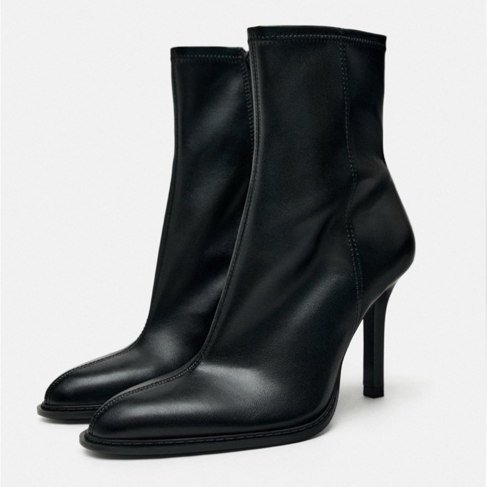 Zara Heel Stretch Ankle Boot Sz 10 or 41